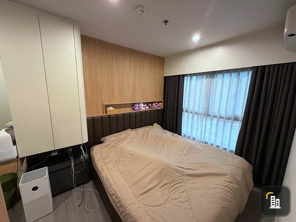 Condo for sale at The Parkland Charan-Pinklao. Built-in design focusing on practicality and storage, fully furnished with appliances. Book now!
