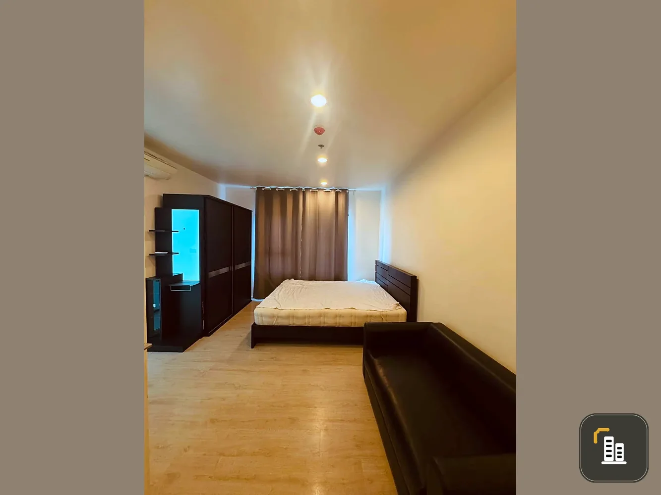 Studio apartment for rent at Aspire Sathorn Thapra. Fully furnished, ready to move in.