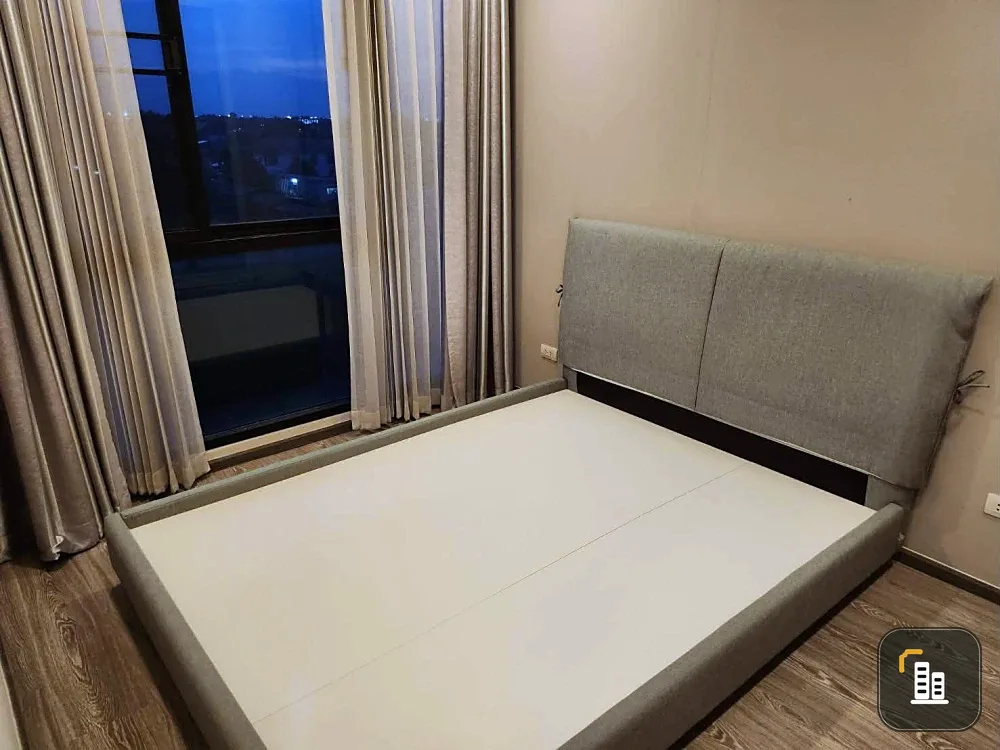 Selling Zelle Rattanathibet, 1 bedroom, 1 bathroom. Great location, convenient transportation. Don't just look, reserve it!