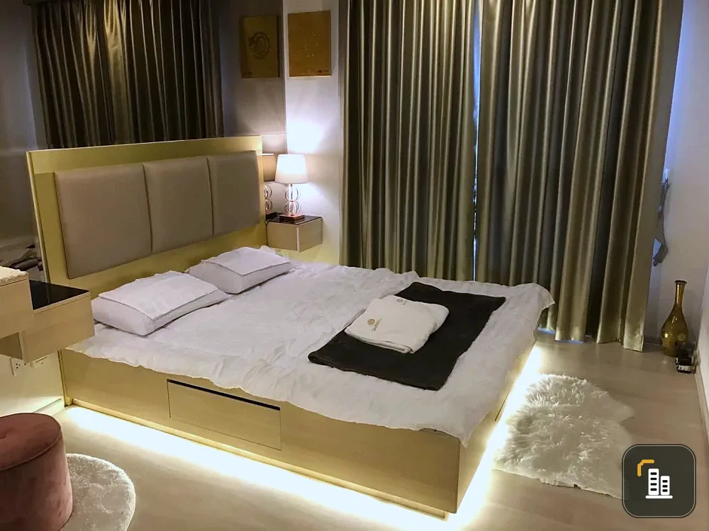 Selling Life Sukhumvit 48, beautifully decorated and fully furnished with high-quality built-in furniture. Stunning, unblocked view. Don't miss out!