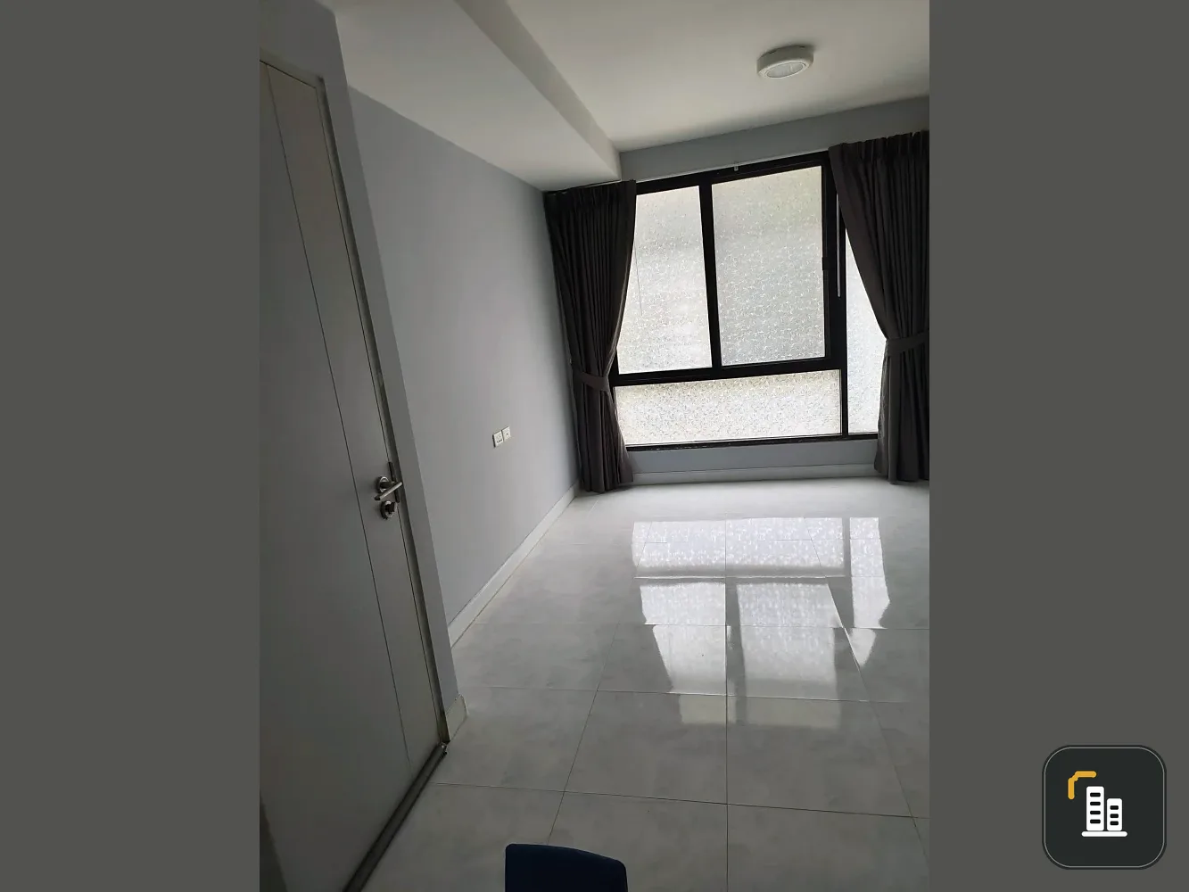 Selling a My Story condo at Ladprao 71. The kitchen and living room are separated. Size: 33 sq m. Comfortable and spacious. Reservation required.