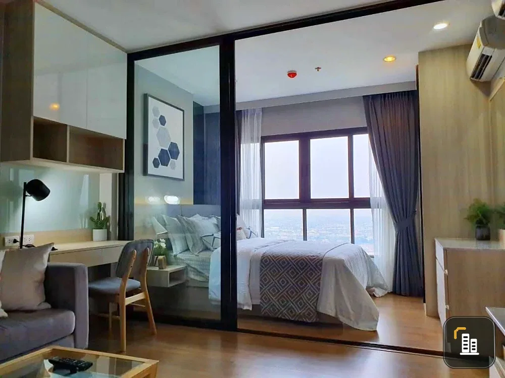 For rent: The Tree RIO Bang-Aor Station. A lovely room with coordinated decor and fully furnished. What are you waiting for?