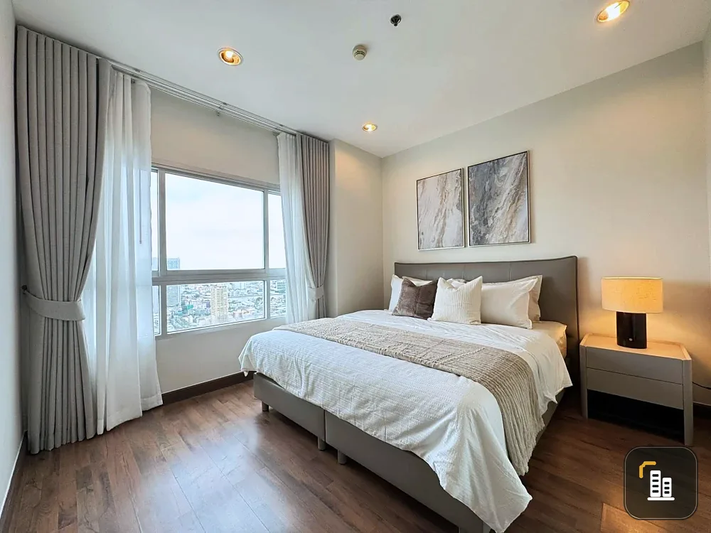 For sale or rent: Q.House Condo Sathorn, ready to move in, fully furnished, 36th floor, unobstructed river view. Book now!