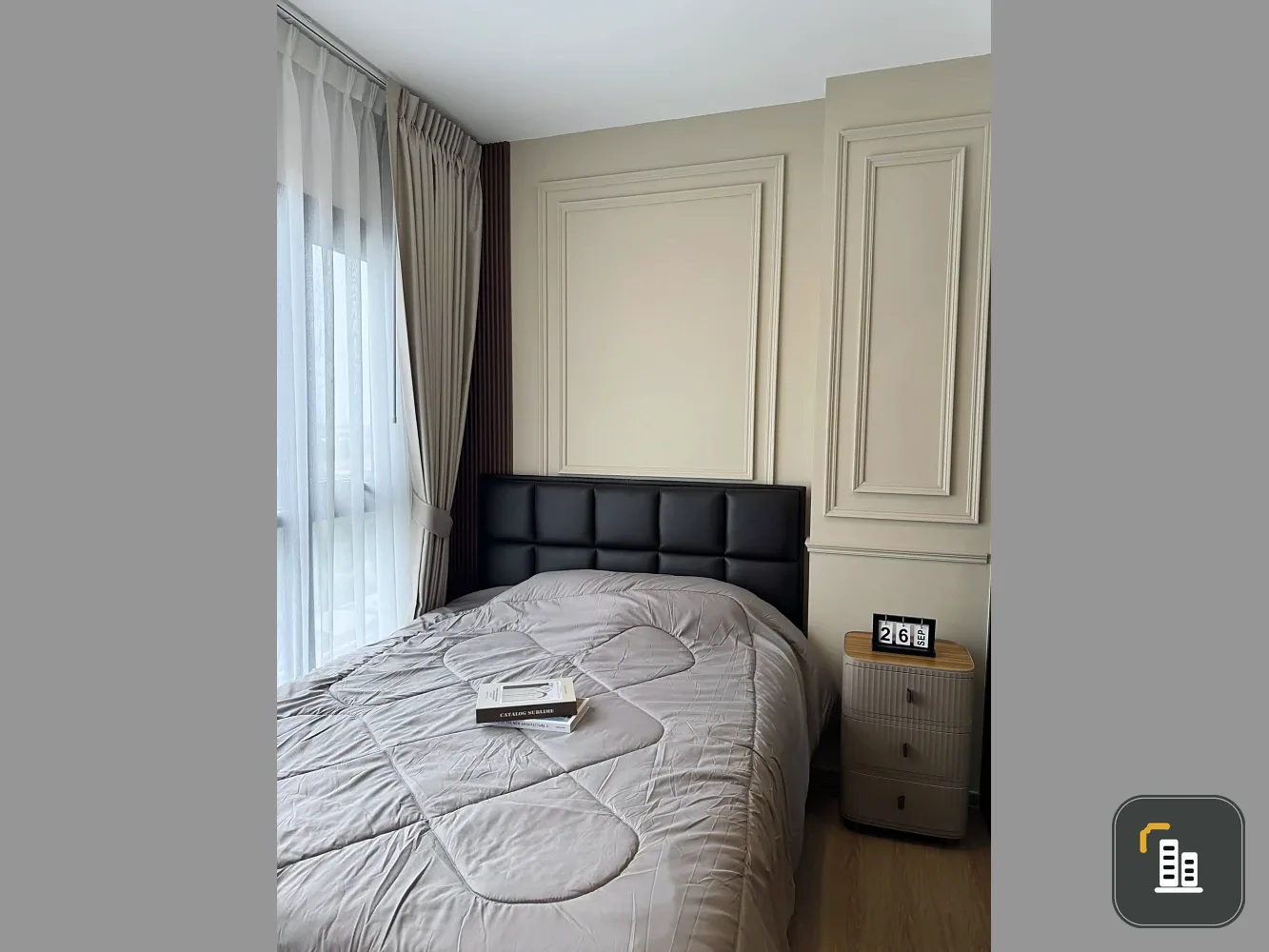 Selling a special type of condo at Chapter One Spark Charan, featuring a walk-in closet and fully furnished ready to move in. Buy now!