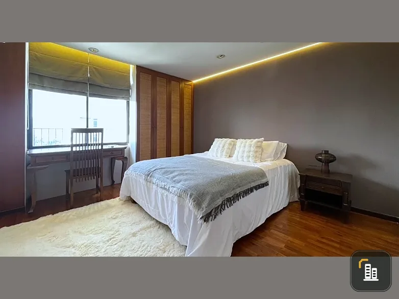 For rent: Icon III, 28th floor, fully furnished unit. Very livable. Book now! Don't miss out! Act fast!