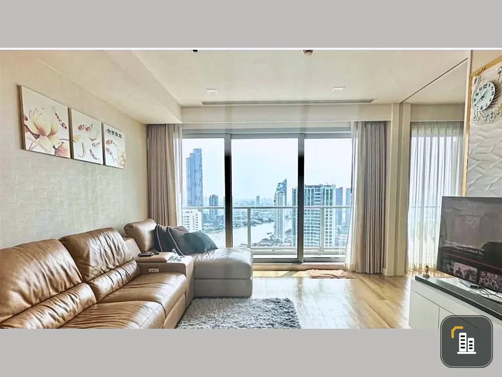 Selling The River condo with stunning Chao Phraya River views and daily views of beautiful 5-star hotels. A prime location, a rare find!