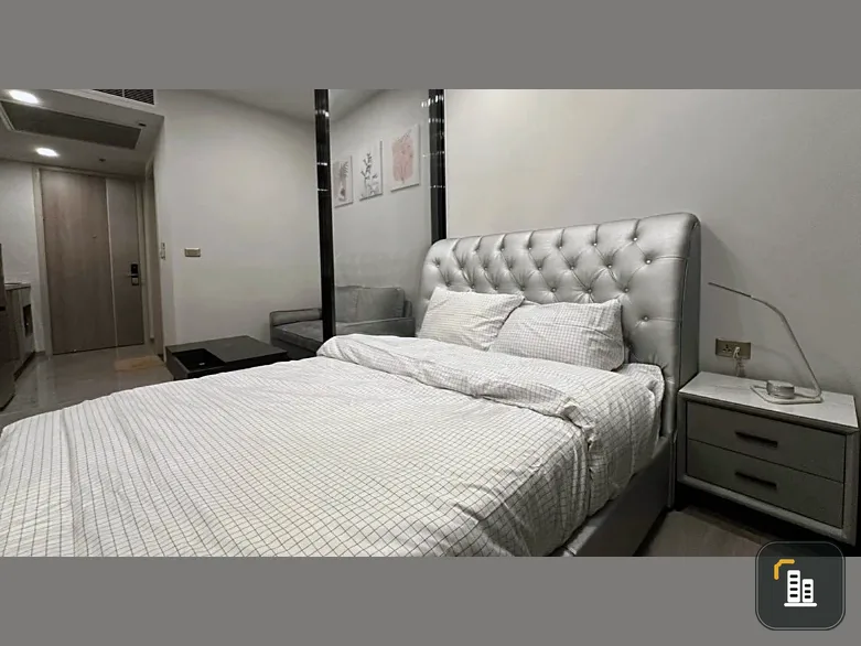 For rent: One 9 Five Asoke-Rama 9, 4th floor, fully furnished. Book now!