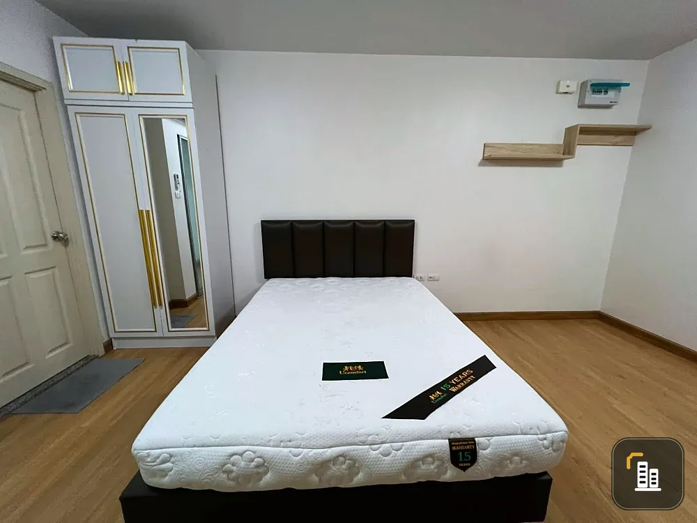 Selling Supalai Vista Sri Racha Laemchabang Port Intersection studio unit, fully furnished, sea view. Book now!
