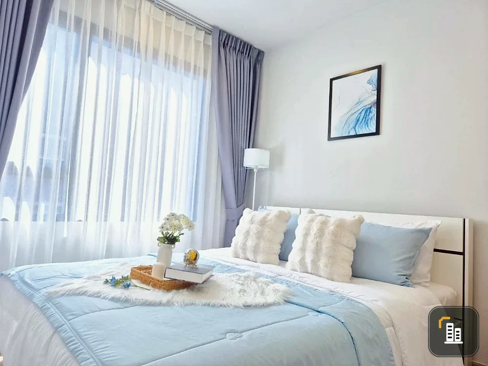 Condo for rent, Chewathai Pinklao, nice decorated room. Complete facilities, great price, if you miss it you will regret it later.