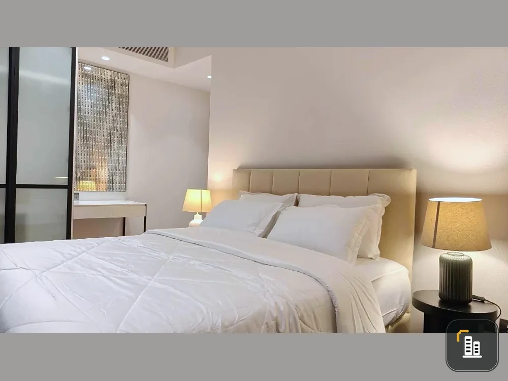 For rent: MUNIQ Sukhumvit 23, 27th floor, fully furnished. Book now!