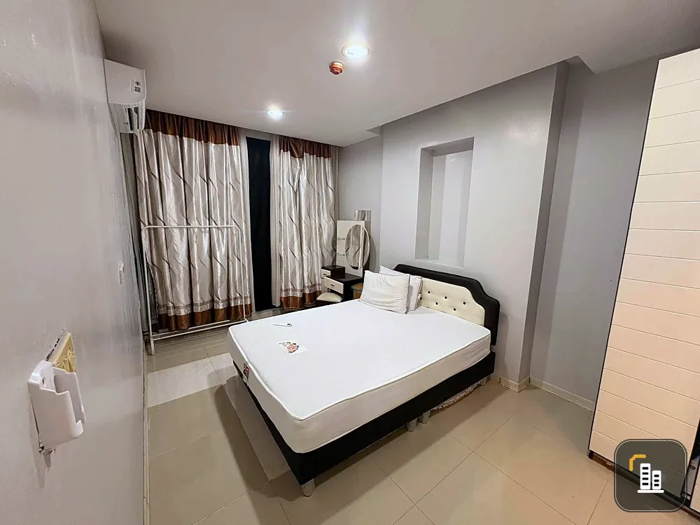 CC Condominium 1 (Pattaya Central) for rent. Ready to move in, well-designed space, balcony with clothes drying area. Book now!