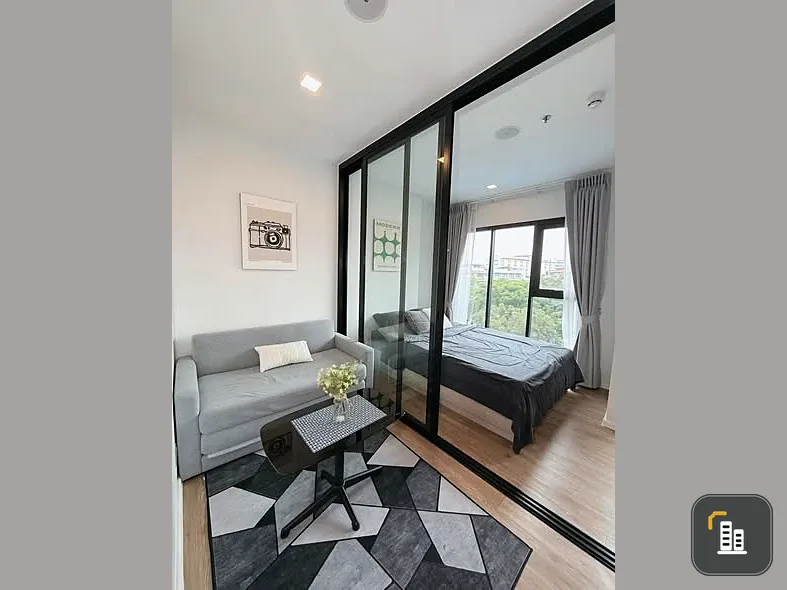 For rent: Modiz Sukhumvit 50, well separated room. Complete facilities Just drag your bags and move in. Don't miss out.