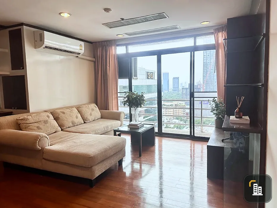 Condo for Rent: The Royal Place 2