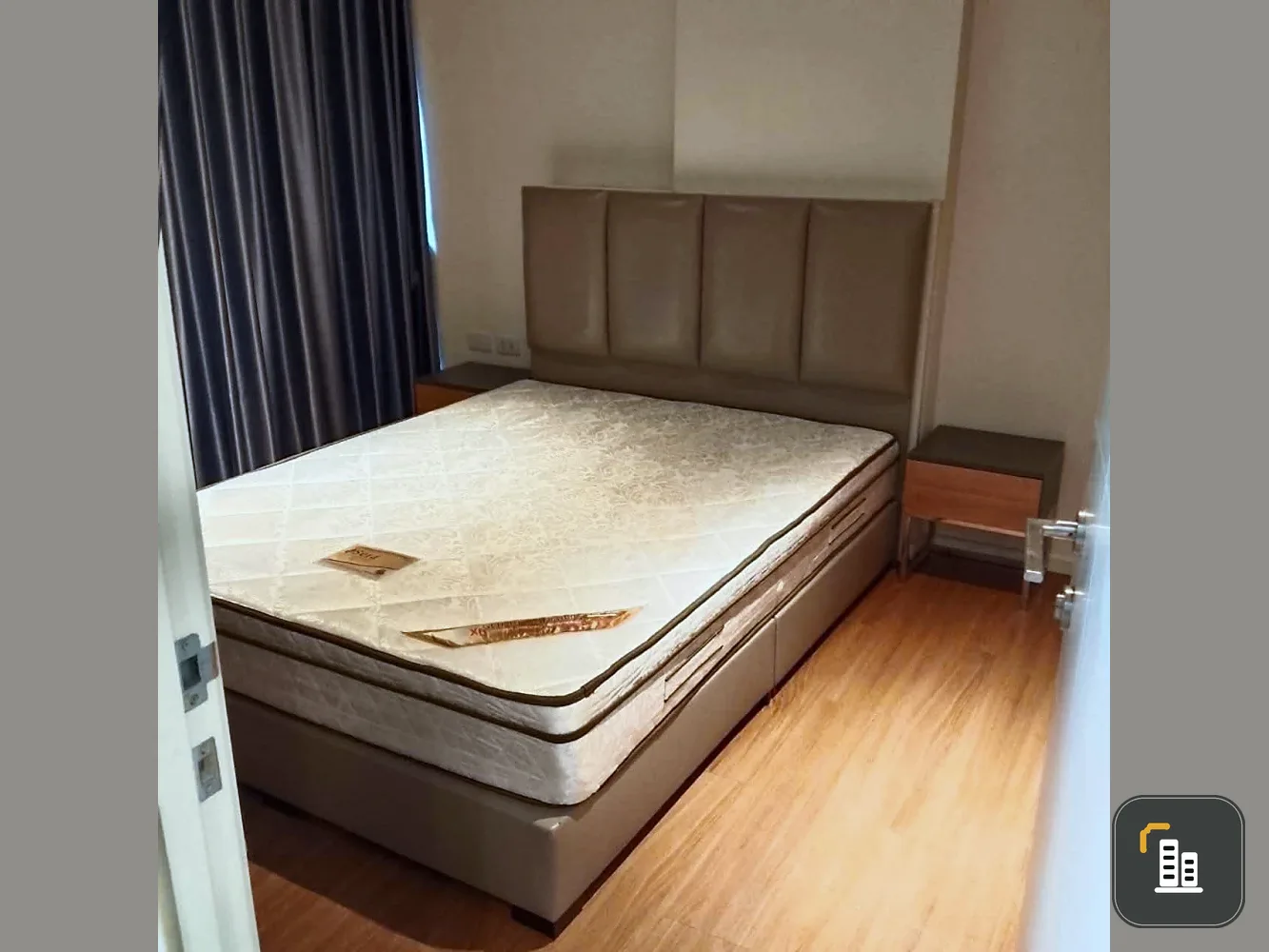 For rent: Parque Phutthabucha 48, 4th floor, fully furnished unit, very livable. Book now!