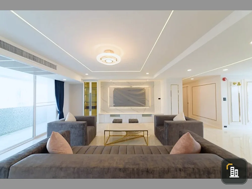 For rent: D.S. Tower 1 Sukhumvit 33, 24th floor, city view, fully furnished, ready to move in. Book now!