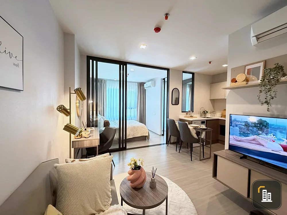 Condo for rent: Life Sathorn Sierra, fully furnished, good mood style, 33rd floor, Tha Phra view, walk-in closet with large mirror. Book now!