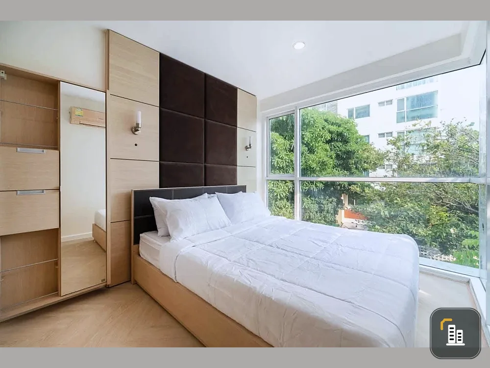 For sale: Metro Park Sathorn. Enjoy nature views from your bedroom. Fully furnished and ready to move in. Only one unit available at this price!!
