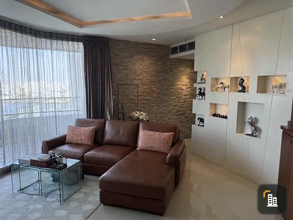 Watermark Chao Phraya River Condo for sale. This condo is pet-friendly. If you're looking to elevate your lifestyle to an even higher level, don't wait