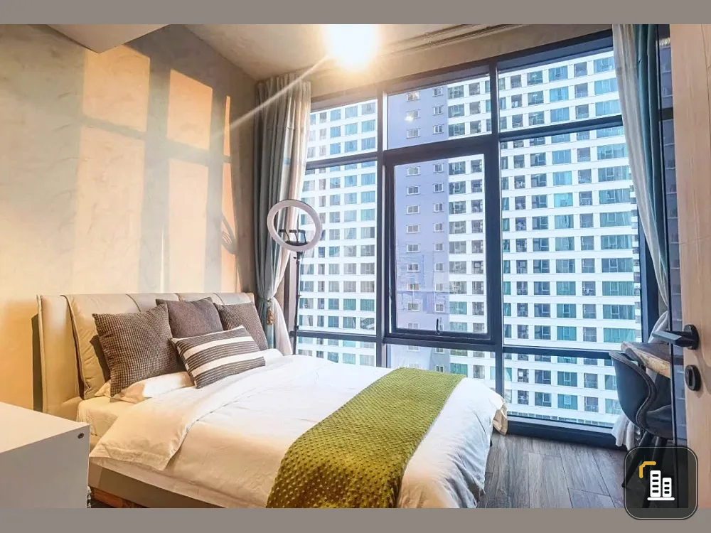 For Sale/Rent: The Lofts Asoke, beautifully decorated and fully furnished with high-quality built-in furniture. Don't just look, book it!