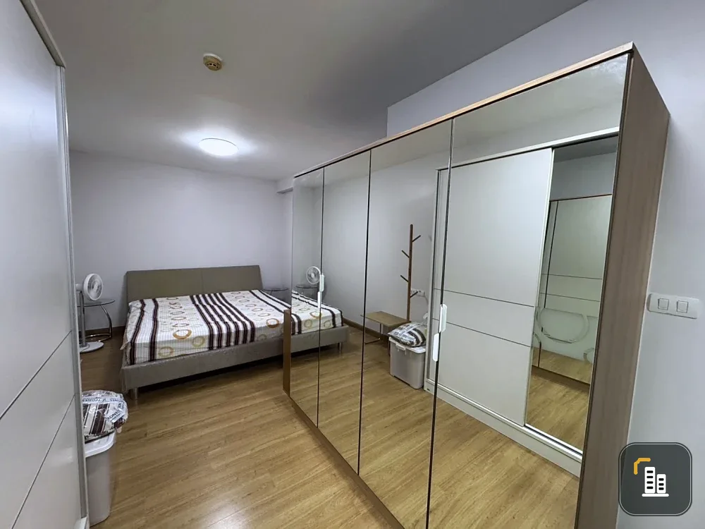 Selling Supalai Park Kaset, 10th floor, fully furnished and ready to move in. Book now!