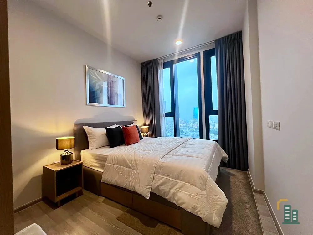 XT Ekkamai for rent, beautiful city view, fully furnished and equipped with appliances, ready to move in.