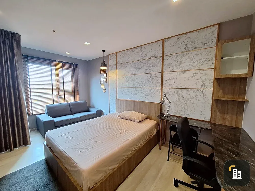 Life One Wireless for rent. Beautifully decorated, fully furnished, and ready to move in.