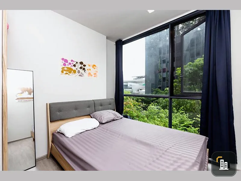 The room is very beautiful!! give warmth and luxury It also looks open and airy, comfortable garden view. Rent The Line Wong Sawang.