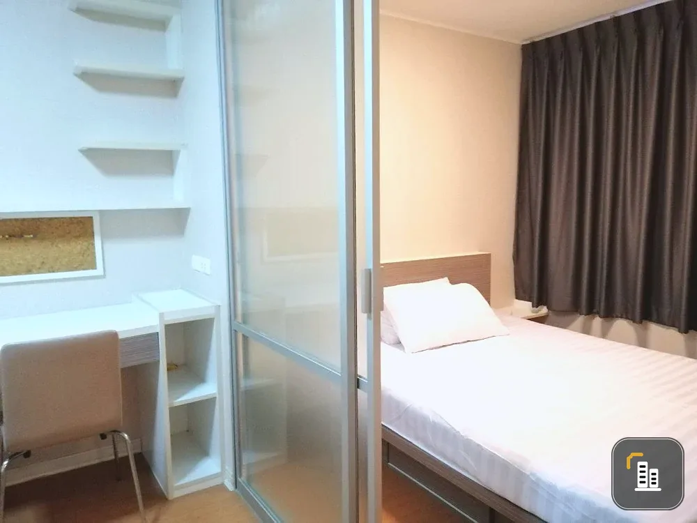 Selling Lumpini Condo Town Bangkgae, 7th floor. Nice, fully furnished unit. Book now!