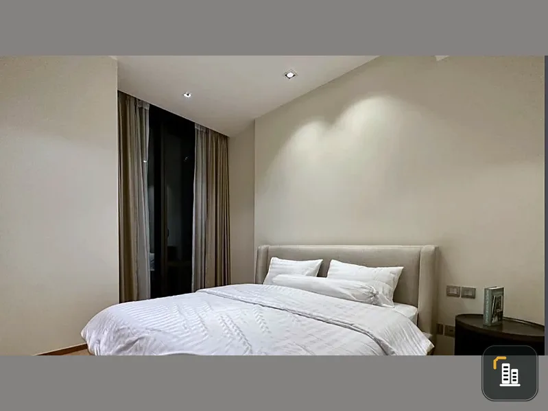 Selling a 28 Chidlom unit, 16th floor, corner unit, fully furnished and ready to move in. Interested? Book now, don't wait!