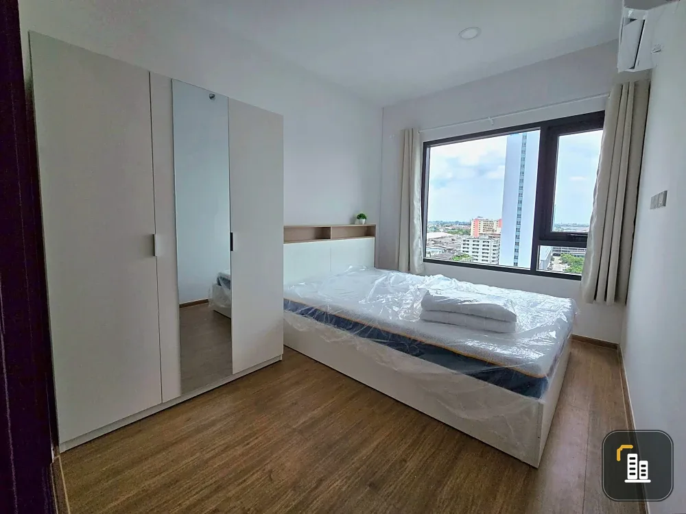 For rent: The Livin Ramkhamhaeng, 1 bedroom, 1 bathroom. Prime location with complete amenities. Book now!