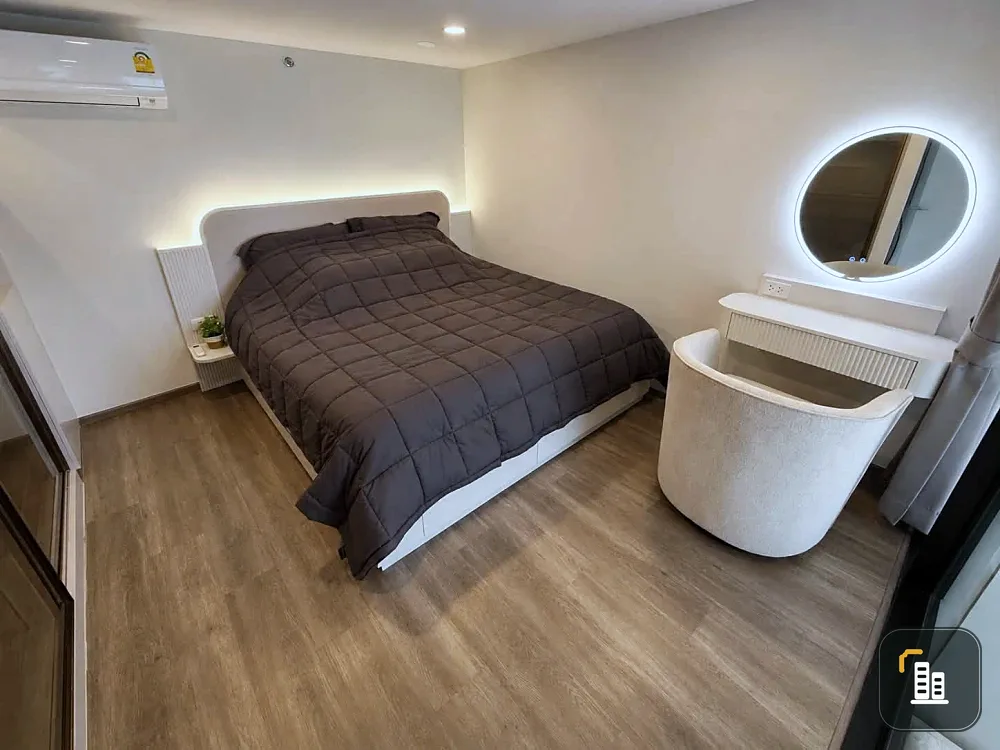 For rent: So Origin Kaset Interchange, beautifully decorated minimalist room with high-quality built-in furniture. Don't miss out!