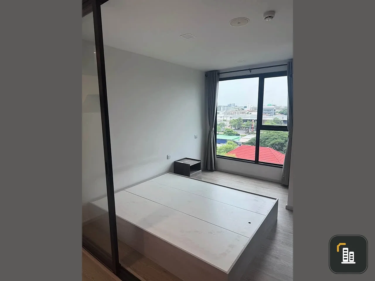 For rent: Kave Seed Kaset, 6th floor unit. Fully furnished, including a washing machine. You can't miss this opportunity!