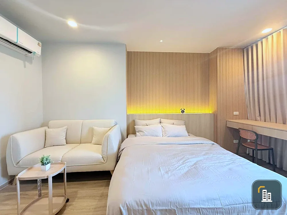For rent: Culture Thonglor, built-in furniture, minimalist style, warm and comfortable, ready to move in immediately.