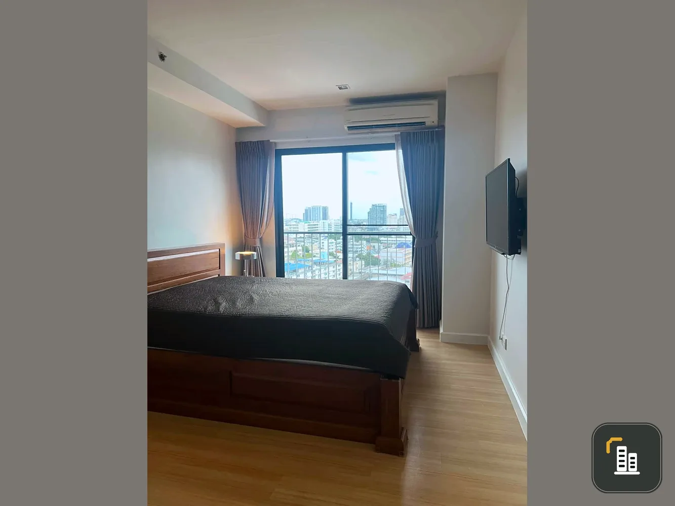 For rent: The Seed Mingle Sathorn-Suanplu, in the heart of Sathorn. Affordable food, convenient transportation, unobstructed view, fully furnished.