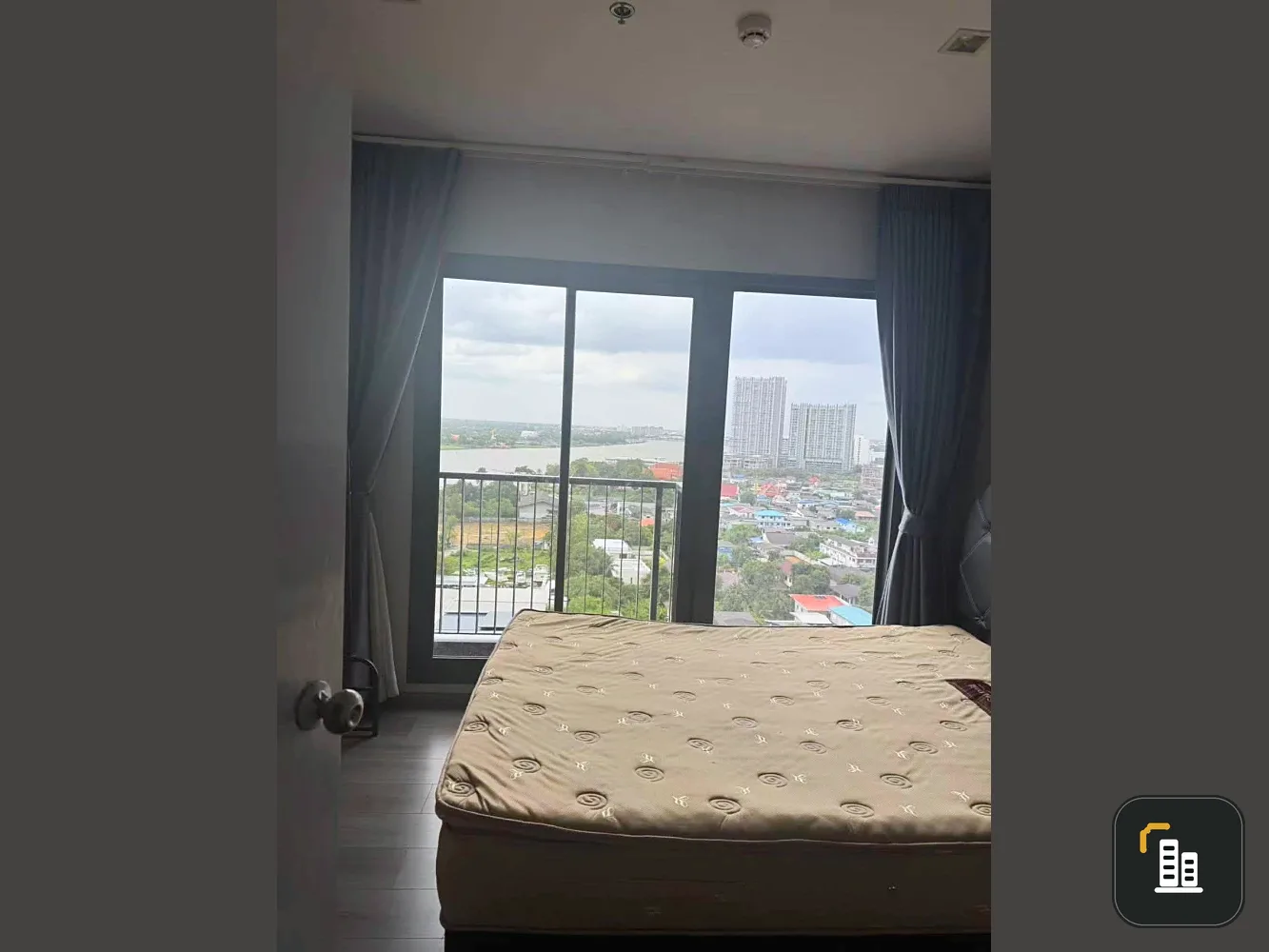 For rent: The Politan Rive, 1 bedroom, 1 bathroom condo with washing machine and complete amenities. Book now!
