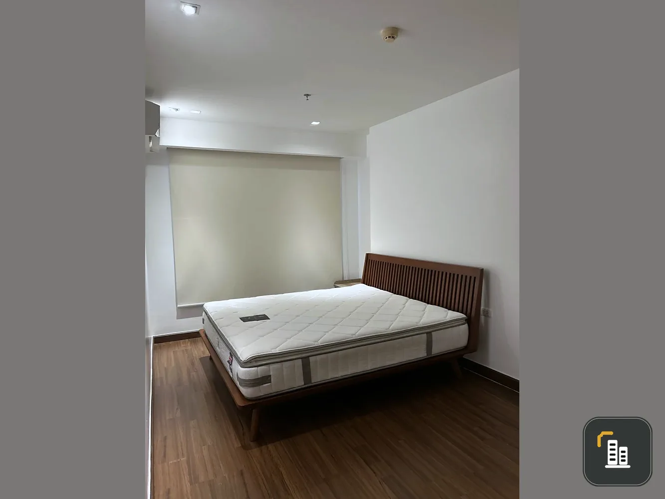 3-bedroom unit for rent at Supalai Prima Riva—fully furnished. Book now if interested.
