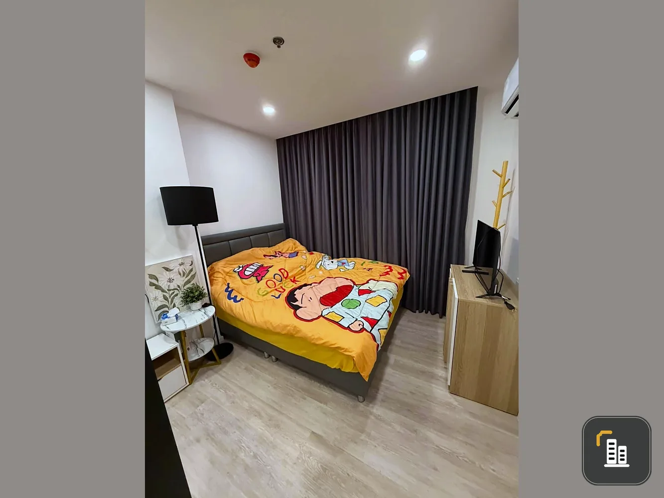 For Rent: The Clev Riverine Chao Phraya-Wongsawang. High-floor unit with a well-partitioned layout. Beautifully decorated and ready to move in.