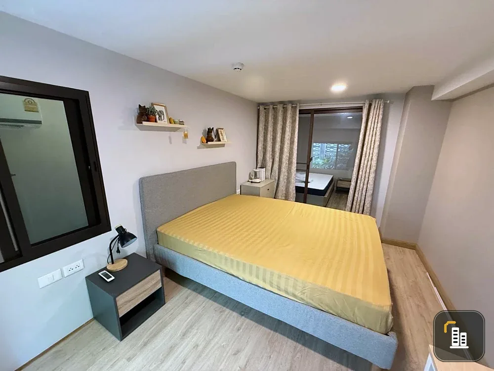 For Rent: Blossom Condo @ Sathorn-Charoenrat. Lovely, fully furnished unit—book it now!