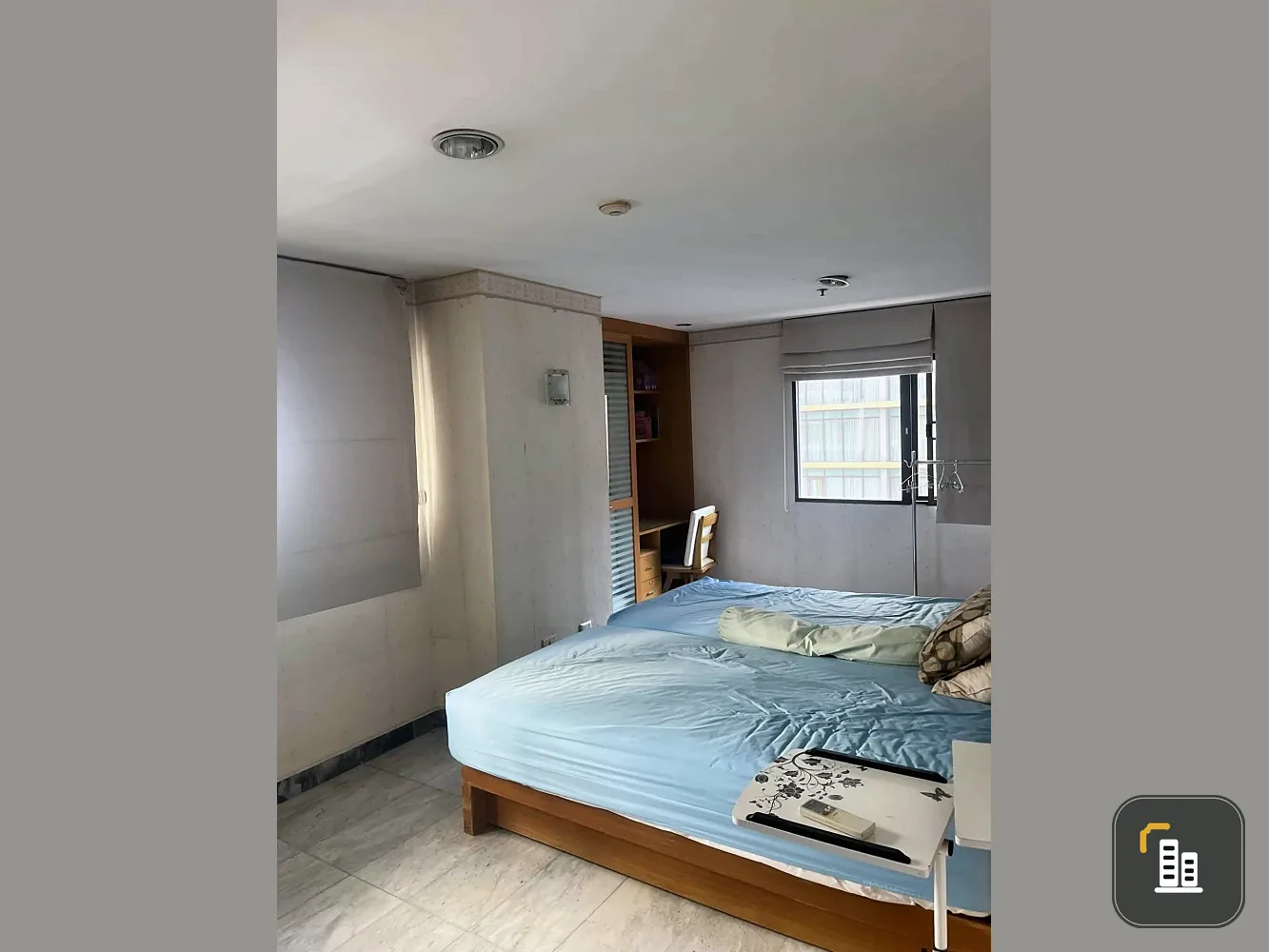 Royal Place 2 | Spacious Corner Residence with Polo Club View in Ratchadamri