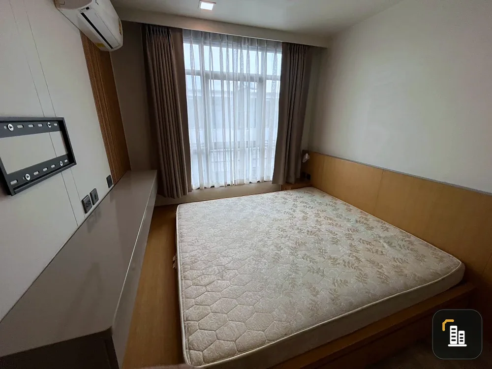 Maestro 19 for sale, 6th floor. A beautiful, inviting unit that comes fully furnished. Book now!