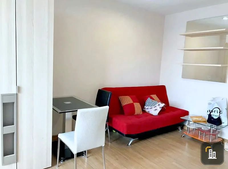 The Tree Bang Po Station can give you access to all lifestyles in all directions. This room is ready to move in right away.