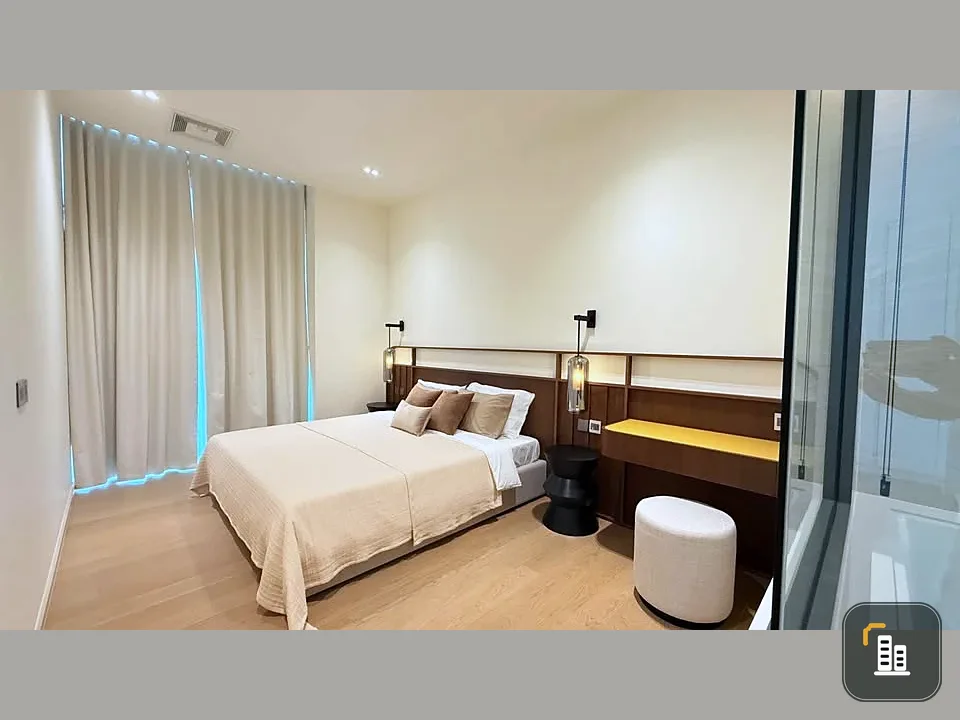 For Rent: The Strand Thonglor, 9th floor. Beautiful view, 91 sq.m. Pet-friendly—pet lovers shouldn't miss this!