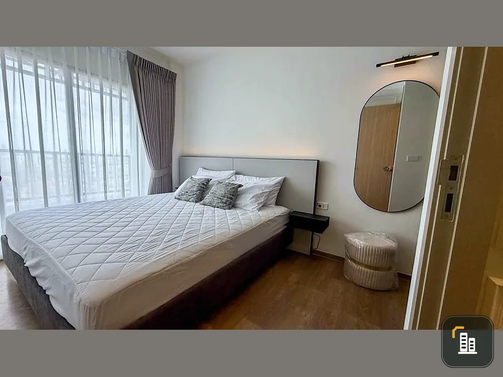 Condo for rent at SO ORIGIN SIRIRAJ. Located on the 12th floor and facing east, the unit enjoys morning sunlight and an open view that feels more spac