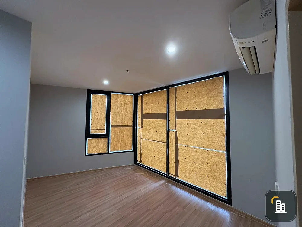 Selling SKYRISE Avenue Sukhumvit 64, 2 bedrooms, spacious living area, complete facilities. Book now!