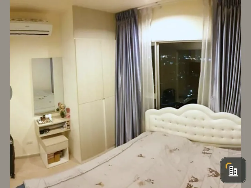 Quick sale!! Condo Aspire Ratchada-Wong Sawang, next to MRT Wong Sawang, pool view. And the view of the train, don't miss it