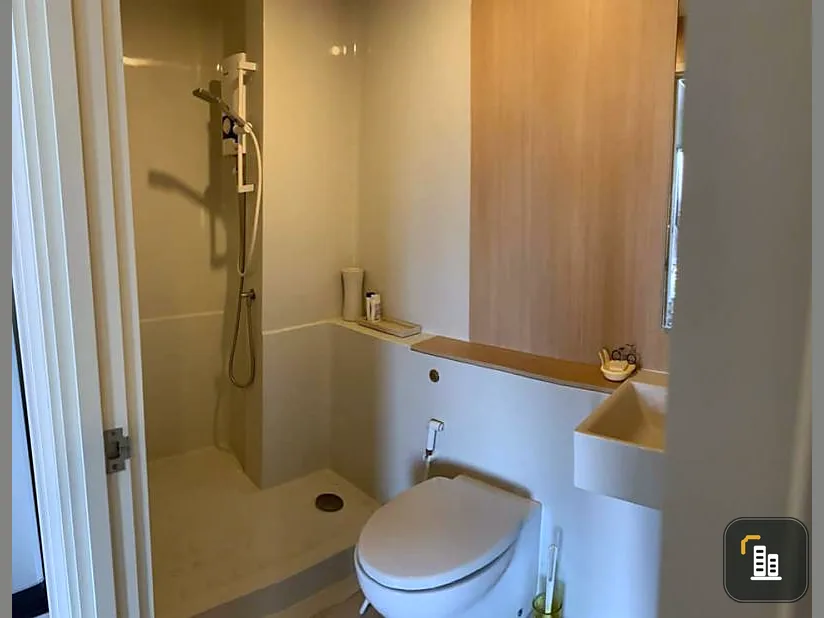 For sale Condo Aspire Ratchada-Wong Sawang, high floor, city view, fully furnished. Ready to move in. Book now. Urgent.
