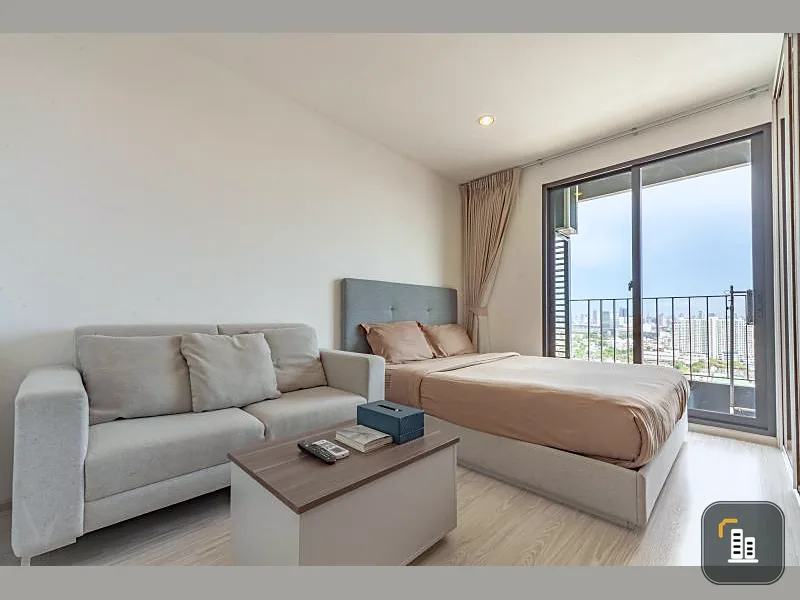 Oh wow!! Very cool room for rent, Condo Ideo Mobi Wong Sawang Interchange, great view, this room is not to be missed.
