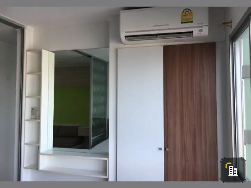 Urgent Sale Condo Lumpini Ville Pibulsongkram - River View Corner room size 23 sq m. Built-in the whole room. Book now, don't wait.