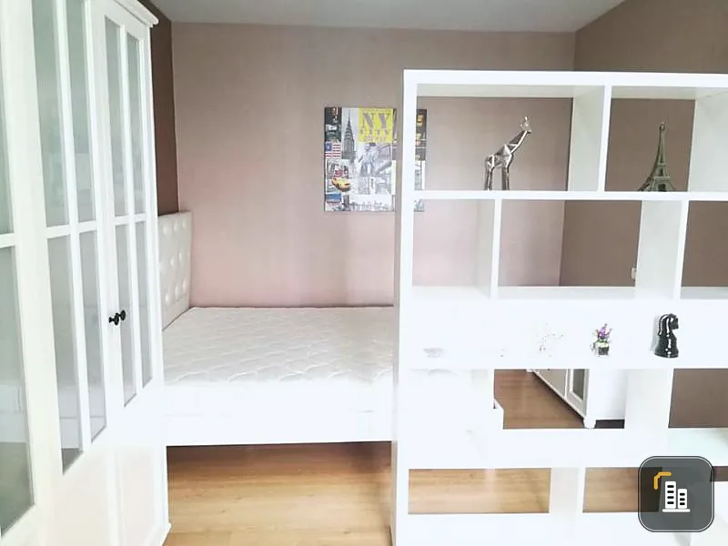 Condo for sale Supalai Park Khae Rai-Ngamwongwan, pool view, very beautiful view, fully furnished, finished in one room, reserve now, you will miss it.