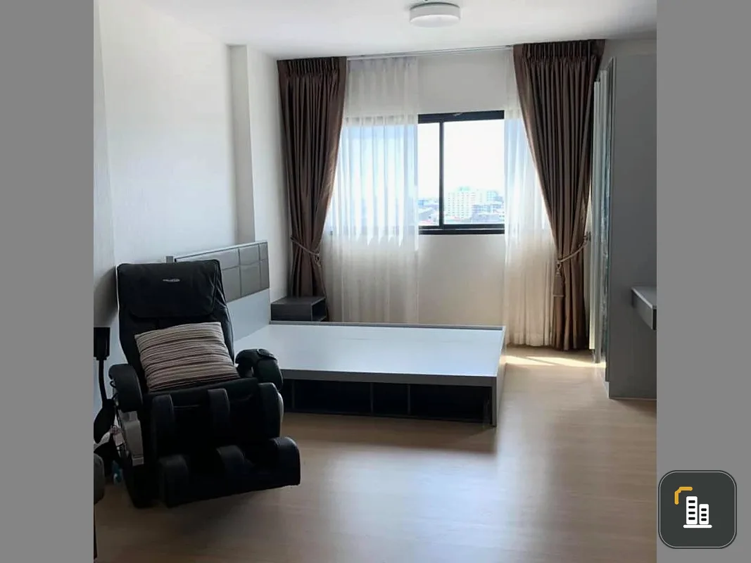 Selling supalai loft khaerai station, facing north, not hot. The view is not blocked, there is a swimming pool, the room is beautiful, clean, book now.
